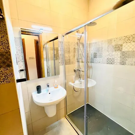 3 Bedrooms *