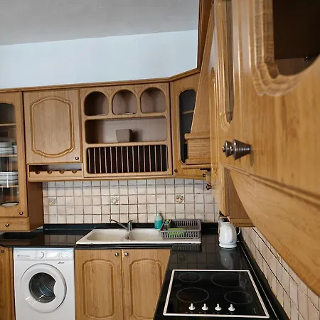 Apartment 3 Bedrooms *