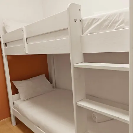 3 Bedrooms סליאמה