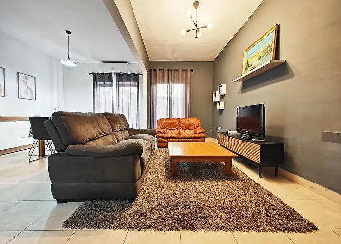 3 Bedrooms Apartament